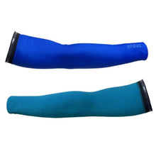 Load image into Gallery viewer, Reversible Arm Warmers: Royal Blue / Teal (Men&#39;s)
